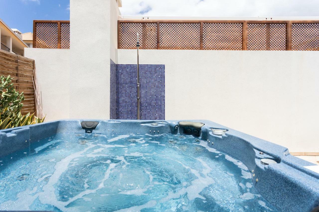 لوس كريستيانوس Hemeras Boutique Homes - Luxury Villa Near The Sea In Los Cristianos المظهر الخارجي الصورة